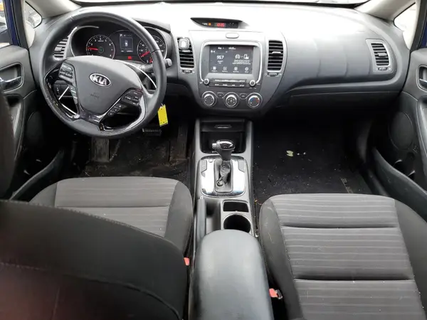 3KPFL4A76HE047735 2017 KIA FORTE - Image 8