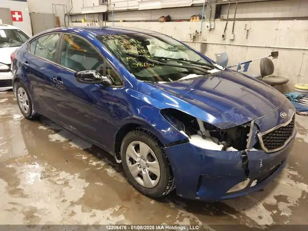 3KPFL4A76HE054006 2017 KIA FORTE - Image 1