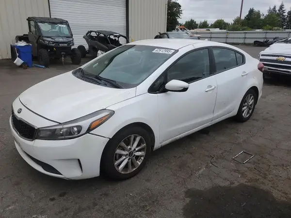 3KPFL4A76HE054846 2017 KIA FORTE - Image 1