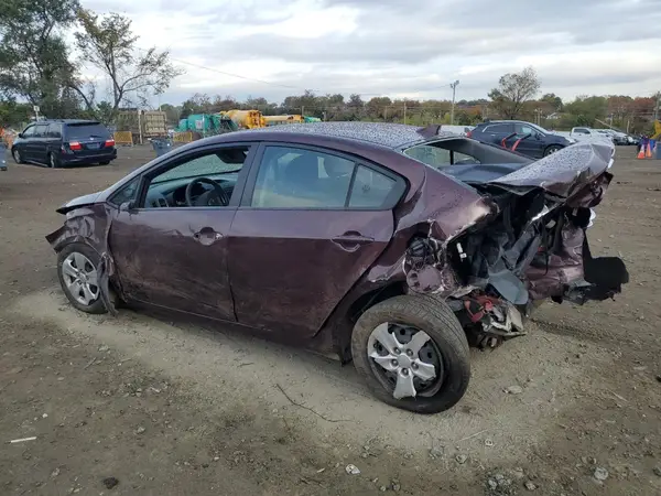 3KPFL4A76HE057729 2017 KIA FORTE - Image 2