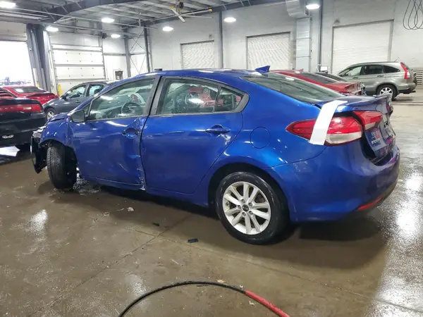 3KPFL4A76HE060159 2017 KIA FORTE - Image 2
