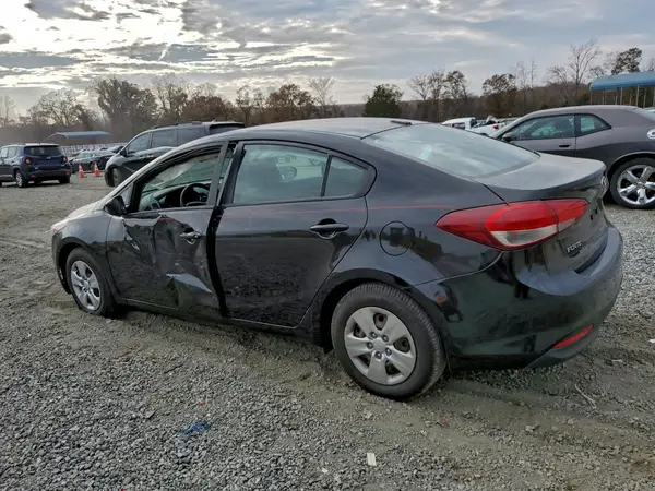 3KPFL4A76HE066950 2017 KIA FORTE - Image 2