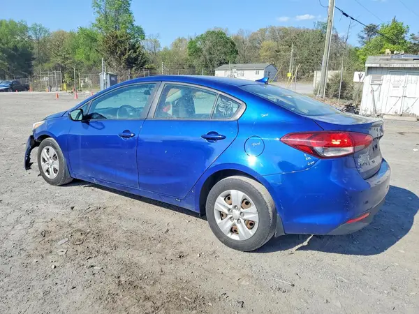 3KPFL4A76HE075096 2017 KIA FORTE - Image 2