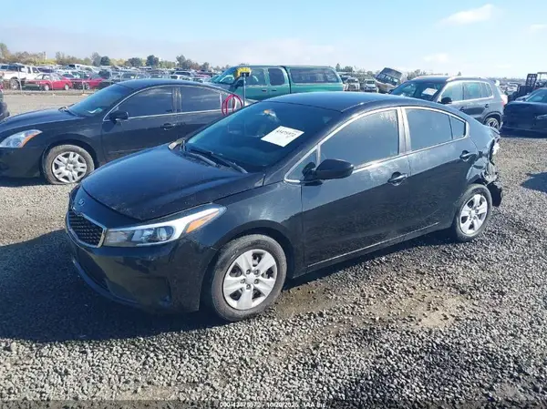 3KPFL4A76HE079844 2017 KIA FORTE - Image 2