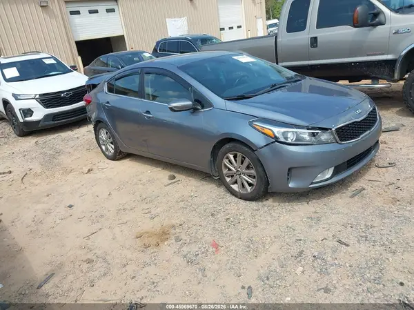 3KPFL4A76HE089838 2017 KIA FORTE - Image 1
