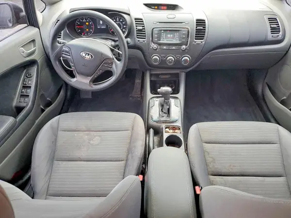 3KPFL4A76HE090150 2017 KIA FORTE - Image 8