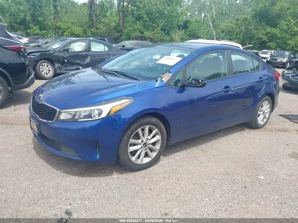 3KPFL4A76HE100398 2017 KIA FORTE - Image 2