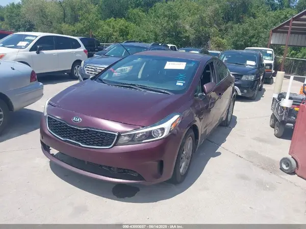 3KPFL4A76HE116858 2017 KIA FORTE - Image 2