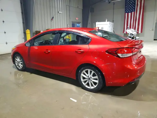 3KPFL4A76HE120666 2017 KIA FORTE - Image 2