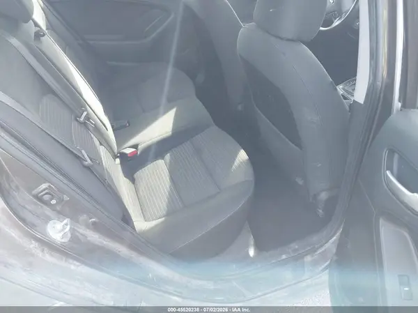 3KPFL4A76HE143574 2017 KIA FORTE - Image 8