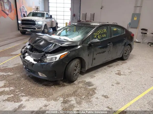 3KPFL4A76HE144515 2017 KIA FORTE - Image 2