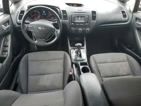 3KPFL4A76HE148516 2017 KIA FORTE - Image 8