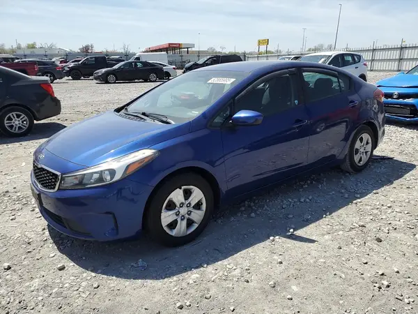 3KPFL4A76HE153733 2017 KIA FORTE - Image 1
