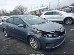 3KPFL4A76HE160102 2017 KIA FORTE