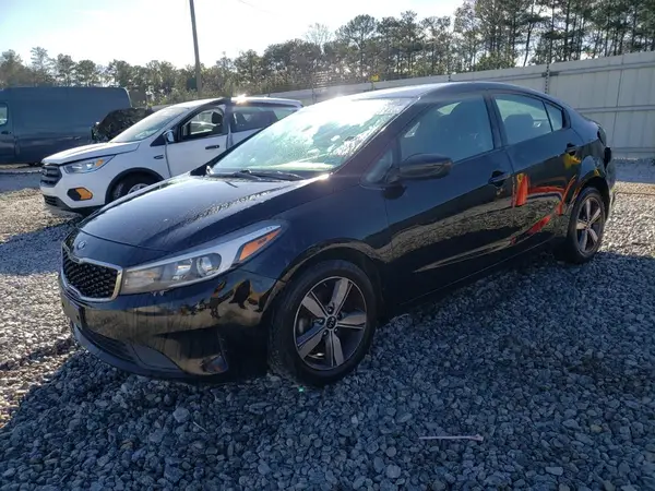 3KPFL4A76JE178833 2018 KIA FORTE - Image 1