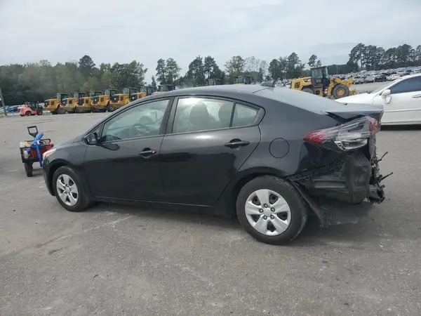 3KPFL4A76JE197799 2018 KIA FORTE - Image 2