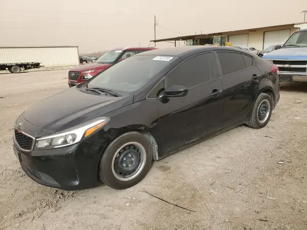 3KPFL4A76JE220126 2018 KIA FORTE - Image 1