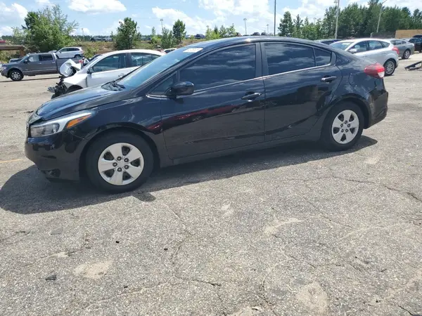 3KPFL4A76JE229327 2018 KIA FORTE - Image 1