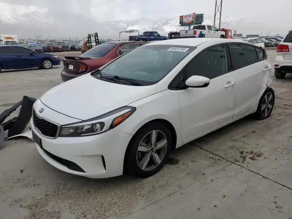 3KPFL4A76JE244457 2018 KIA FORTE - Image 1