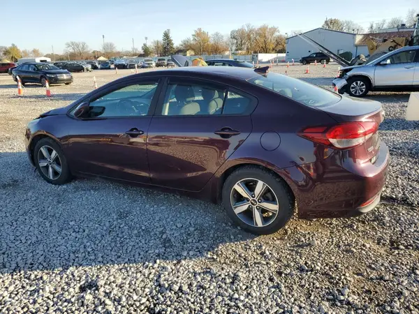3KPFL4A76JE251022 2018 KIA FORTE - Image 2