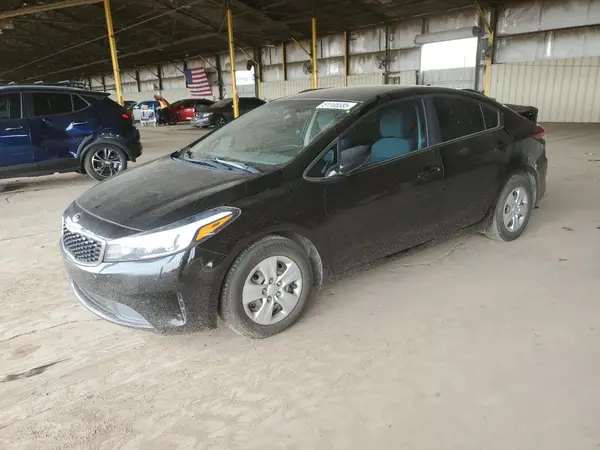 3KPFL4A76JE253854 2018 KIA FORTE - Image 1
