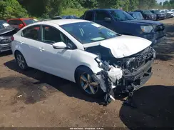 3KPFL4A76JE274042 2018 KIA FORTE