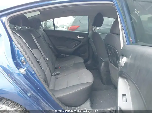 3KPFL4A76JE277362 2018 KIA FORTE - Image 8