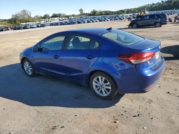3KPFL4A77HE009351 2017 KIA FORTE - Image 2