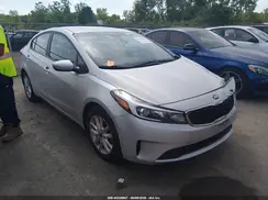 3KPFL4A77HE009785 2017 KIA FORTE