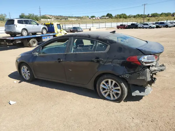 3KPFL4A77HE014324 2017 KIA FORTE - Image 2