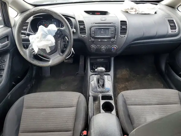 3KPFL4A77HE015148 2017 KIA FORTE - Image 8