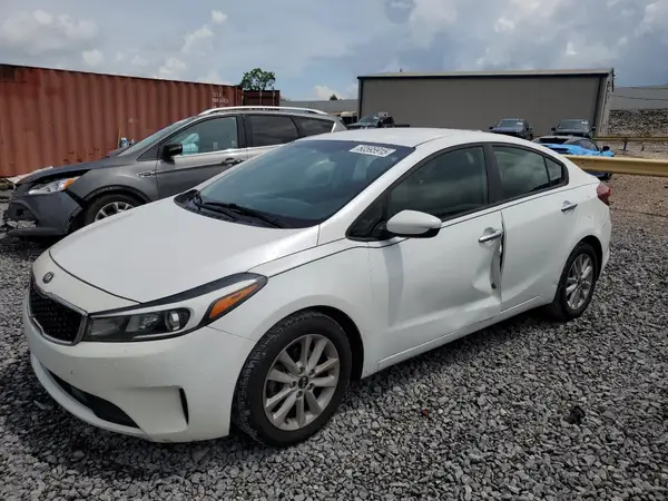 3KPFL4A77HE016171 2017 KIA FORTE - Image 1