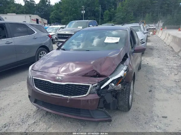 3KPFL4A77HE017336 2017 KIA FORTE - Image 2