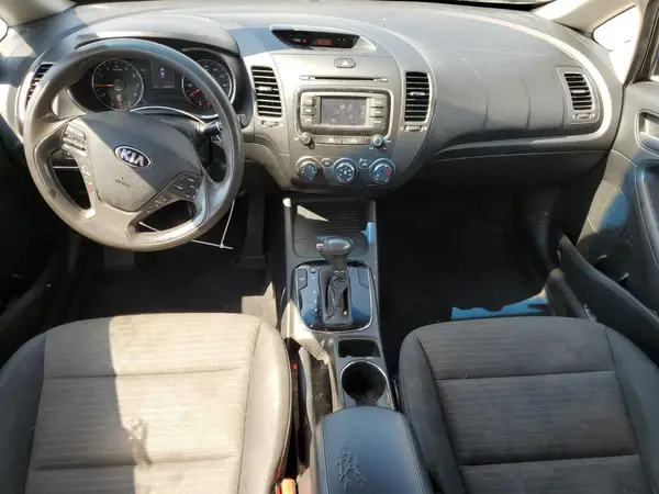 3KPFL4A77HE018874 2017 KIA FORTE - Image 8