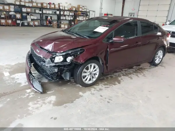 3KPFL4A77HE020947 2017 KIA FORTE - Image 2