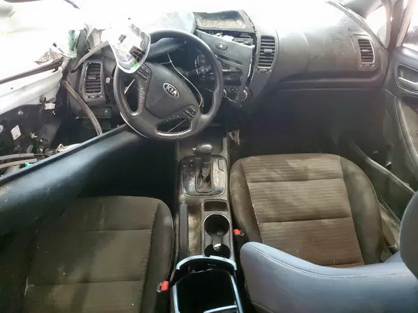 3KPFL4A77HE022178 2017 KIA FORTE - Image 8