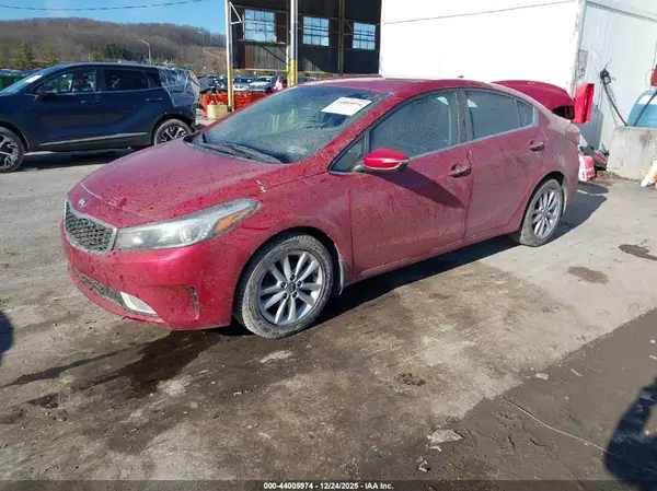 3KPFL4A77HE034671 2017 KIA FORTE - Image 2
