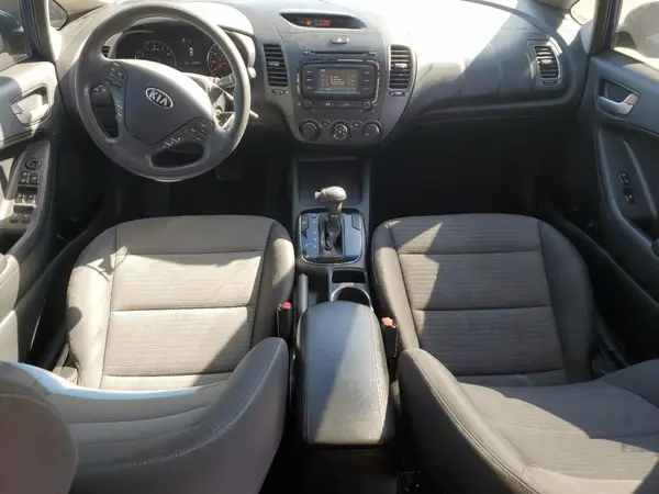 3KPFL4A77HE042317 2017 KIA FORTE - Image 8