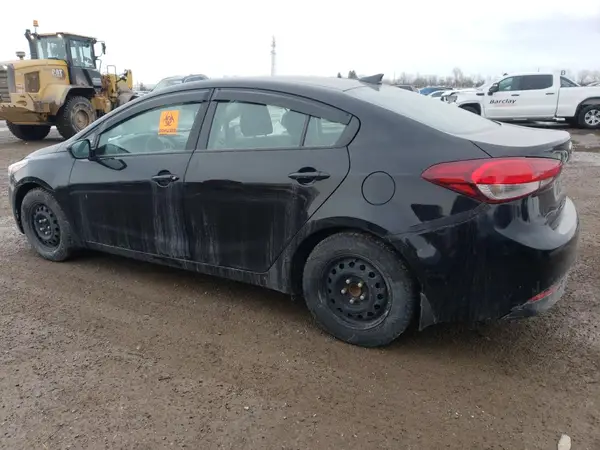 3KPFL4A77HE059649 2017 KIA FORTE - Image 2