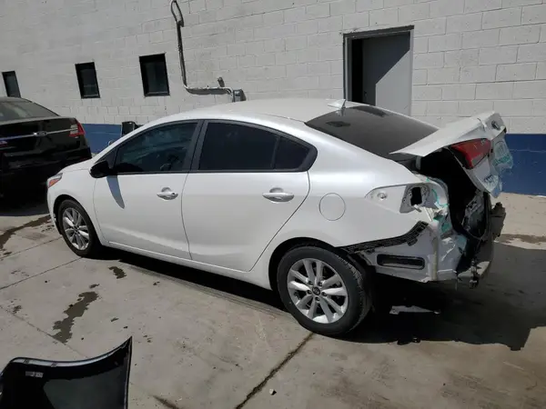3KPFL4A77HE063698 2017 KIA FORTE - Image 2