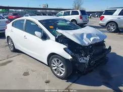 3KPFL4A77HE063863 2017 KIA FORTE