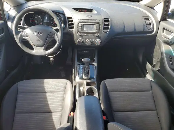 3KPFL4A77HE069873 2017 KIA FORTE - Image 8