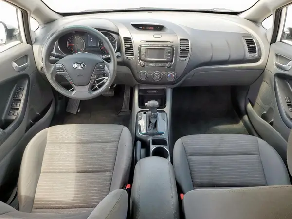 3KPFL4A77HE074717 2017 KIA FORTE - Image 8