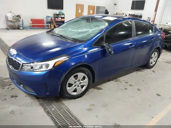3KPFL4A77HE080291 2017 KIA FORTE - Image 2