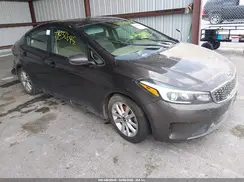 3KPFL4A77HE082218 2017 KIA FORTE