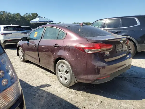 3KPFL4A77HE083935 2017 KIA FORTE - Image 2