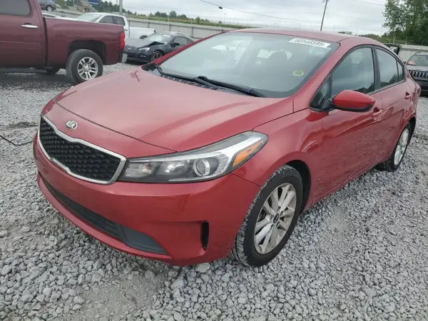 3KPFL4A77HE085183 2017 KIA FORTE - Image 1