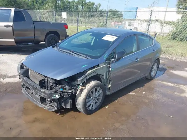 3KPFL4A77HE087547 2017 KIA FORTE - Image 2