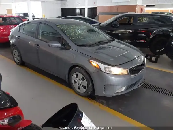 3KPFL4A77HE091775 2017 KIA FORTE - Image 1
