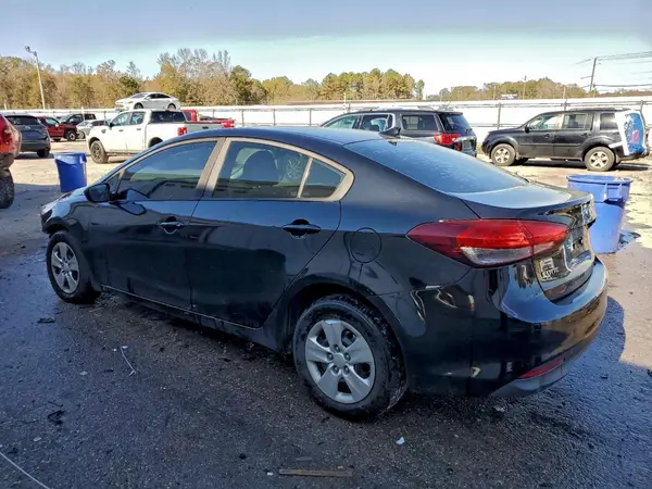 3KPFL4A77HE092618 2017 KIA FORTE - Image 2